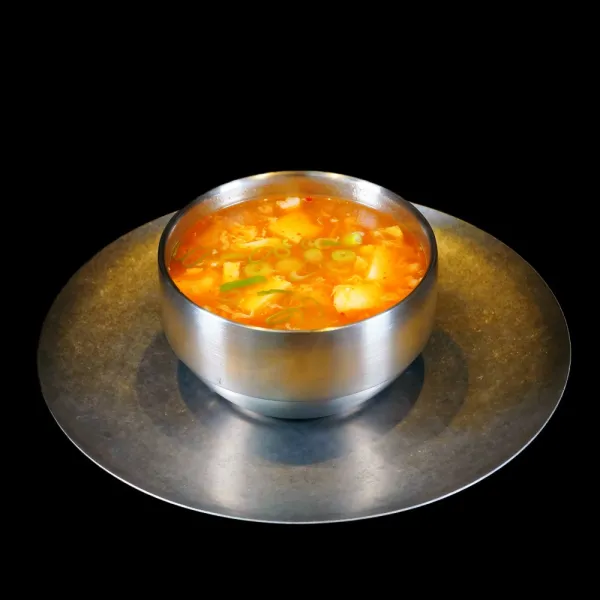 Sopa de kimchi con tofu