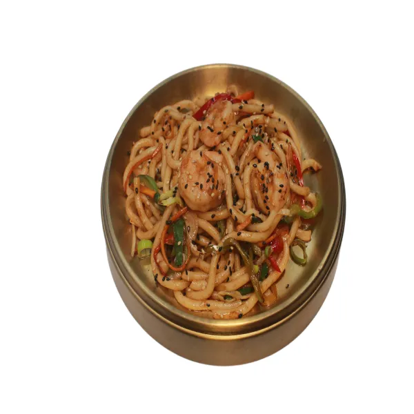 Fideos udon salteados