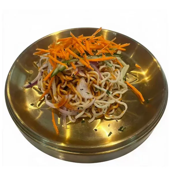 Bibim-guksu plato frio